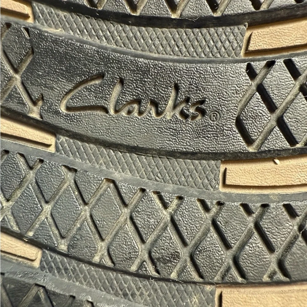 Clarks Brixby Cove Leather Slip On     Walking Comfort Closed Toe Shoe 13 Medium - Picture 3 of 10